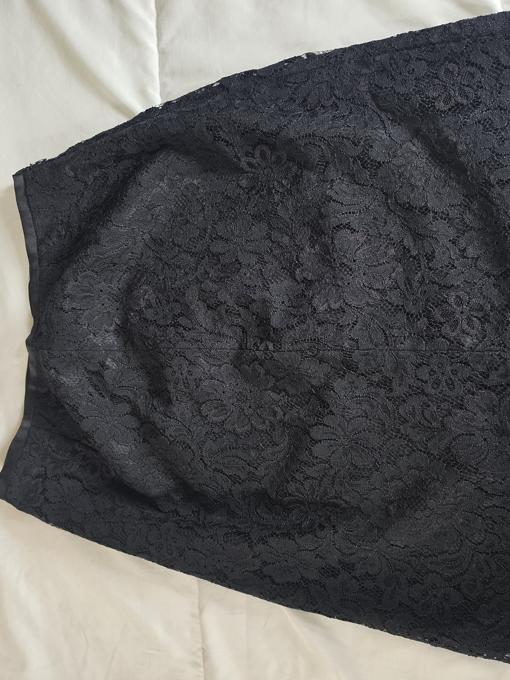 Ann Taylor Black Floral Lace Skirt